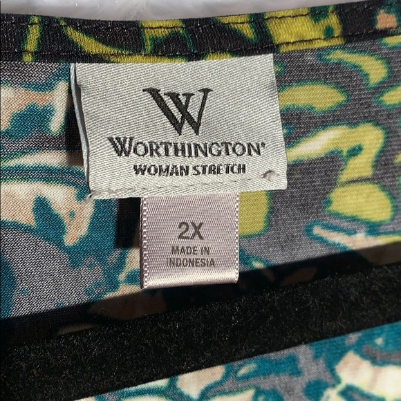 Ruffled sleeves - Picture 2 of 4